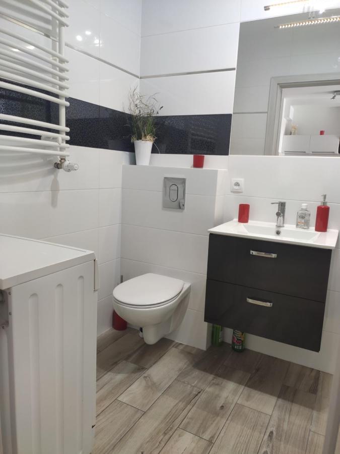Kolobrzeg Apartament Osiedle Bursztynowe Ul Baltycka 11 B Exterior foto
